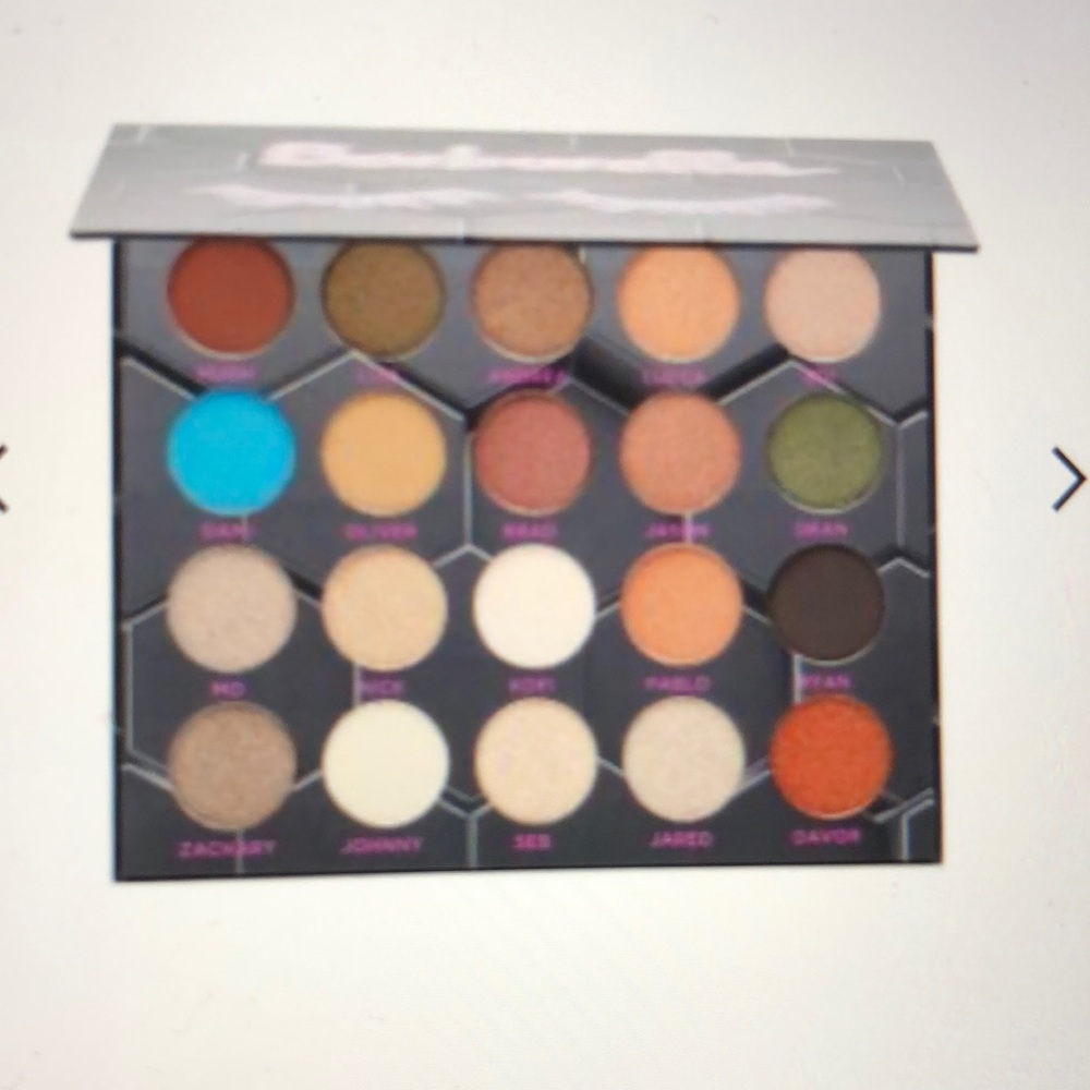 Bee Beauty Barbarella Eyeshadow Palette